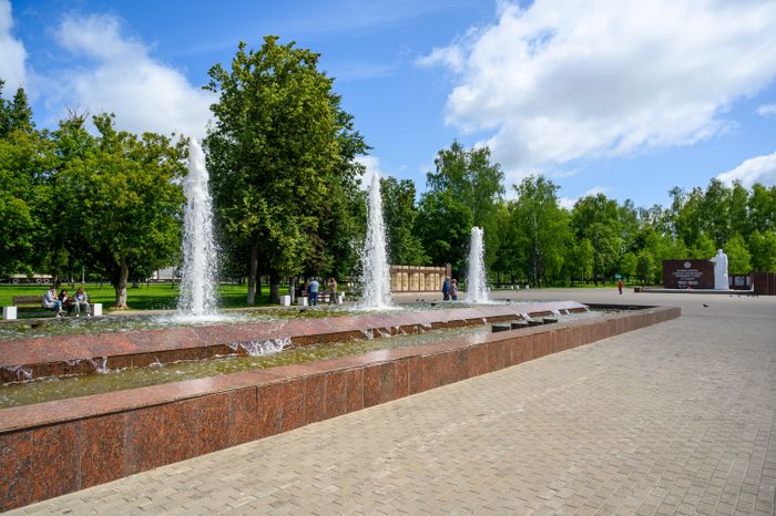 Фонтан в сквере Боевой Славы в Старой Купавне Богородского округа
