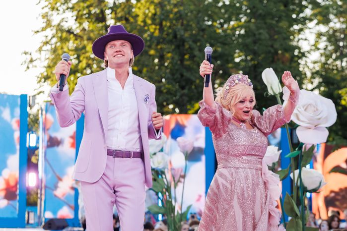 Надежда и Григорий Кадышевы на VK Fest -2024 в московских "Лужниках"