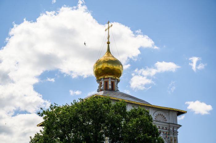 Солнечная Свято-Троицкая Сергиева лавра