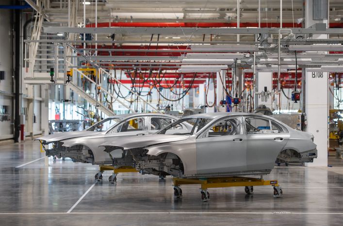 Открытие автомобильного завода Mercedes‑Benz в Подмосковье