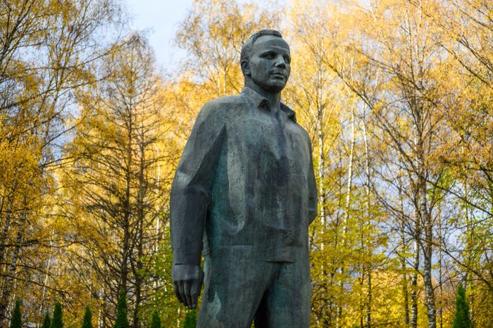 Памятник Юрию Гагарину в Звездном городке