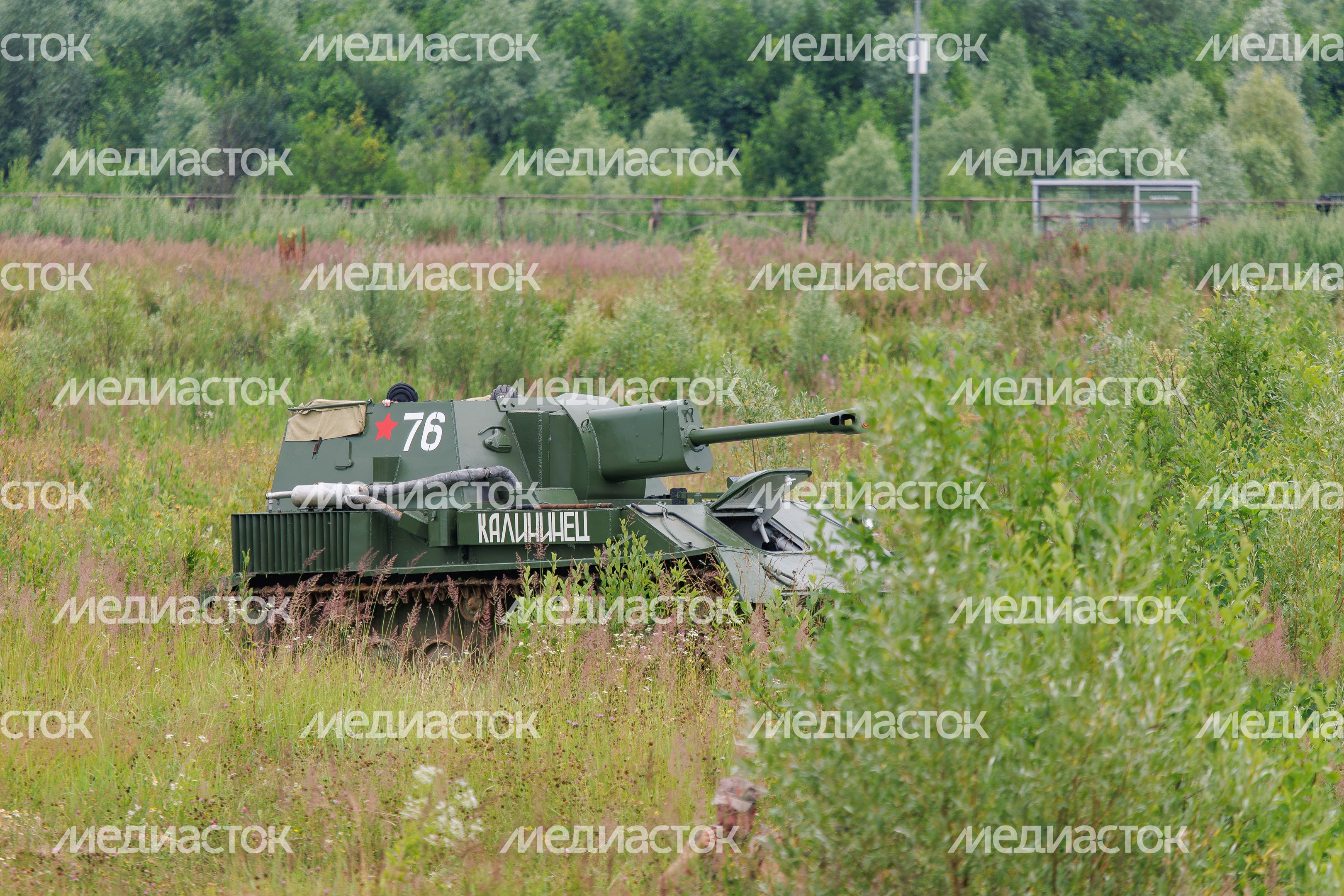 Эпизод Курской битвы под Прохоровкой на военно-исторической реконструкции в Центральном парке «Патриот»