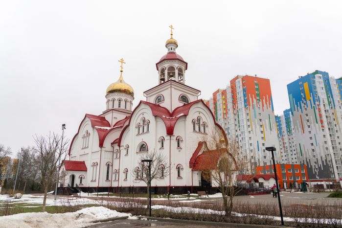 Храм Георгия Победоносца в поселке Голубое округа Солнечногорск