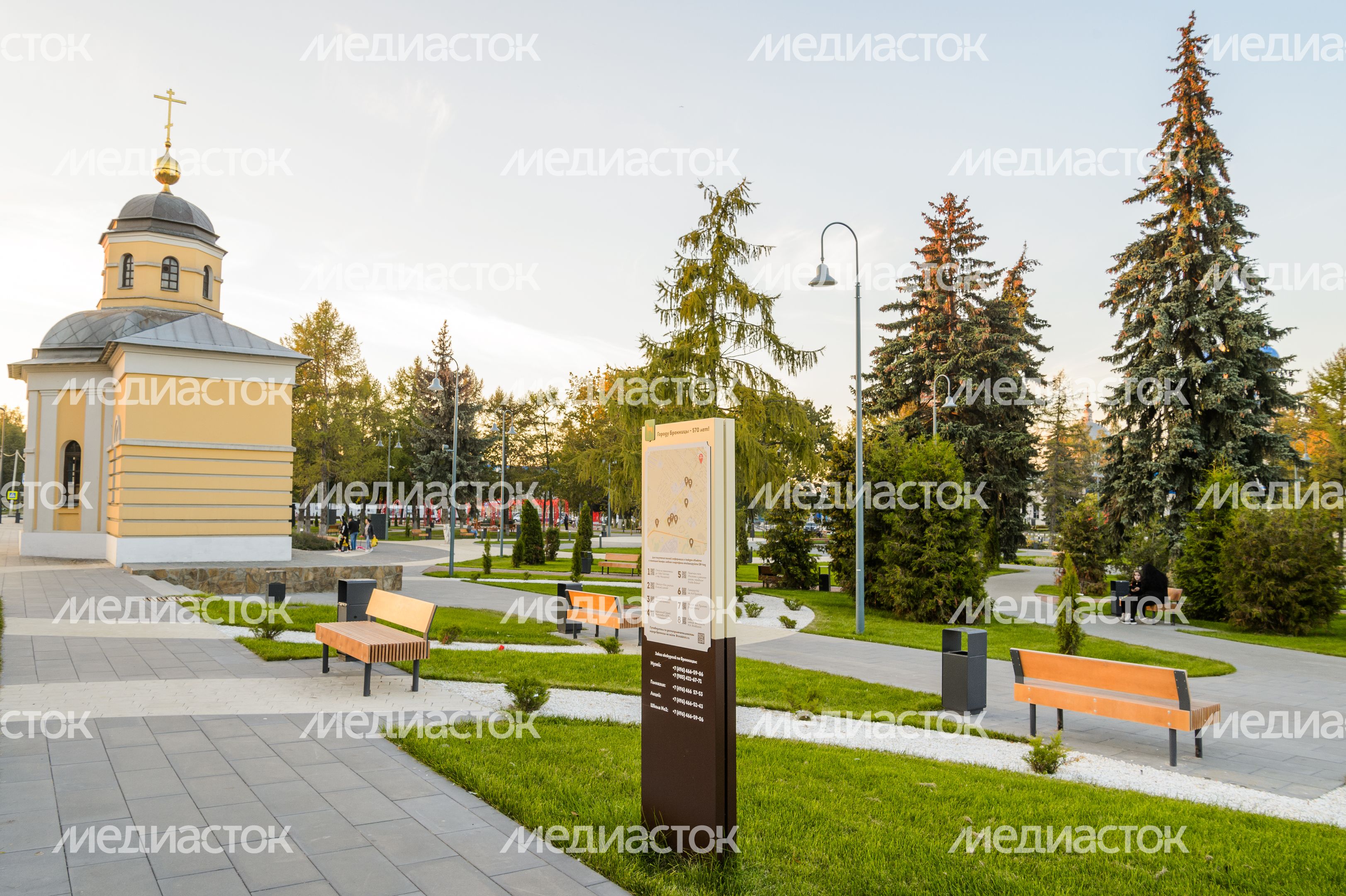 Бронницы. Площадь имени Тимофеева Бронницы. Площадь имени Тимофеева