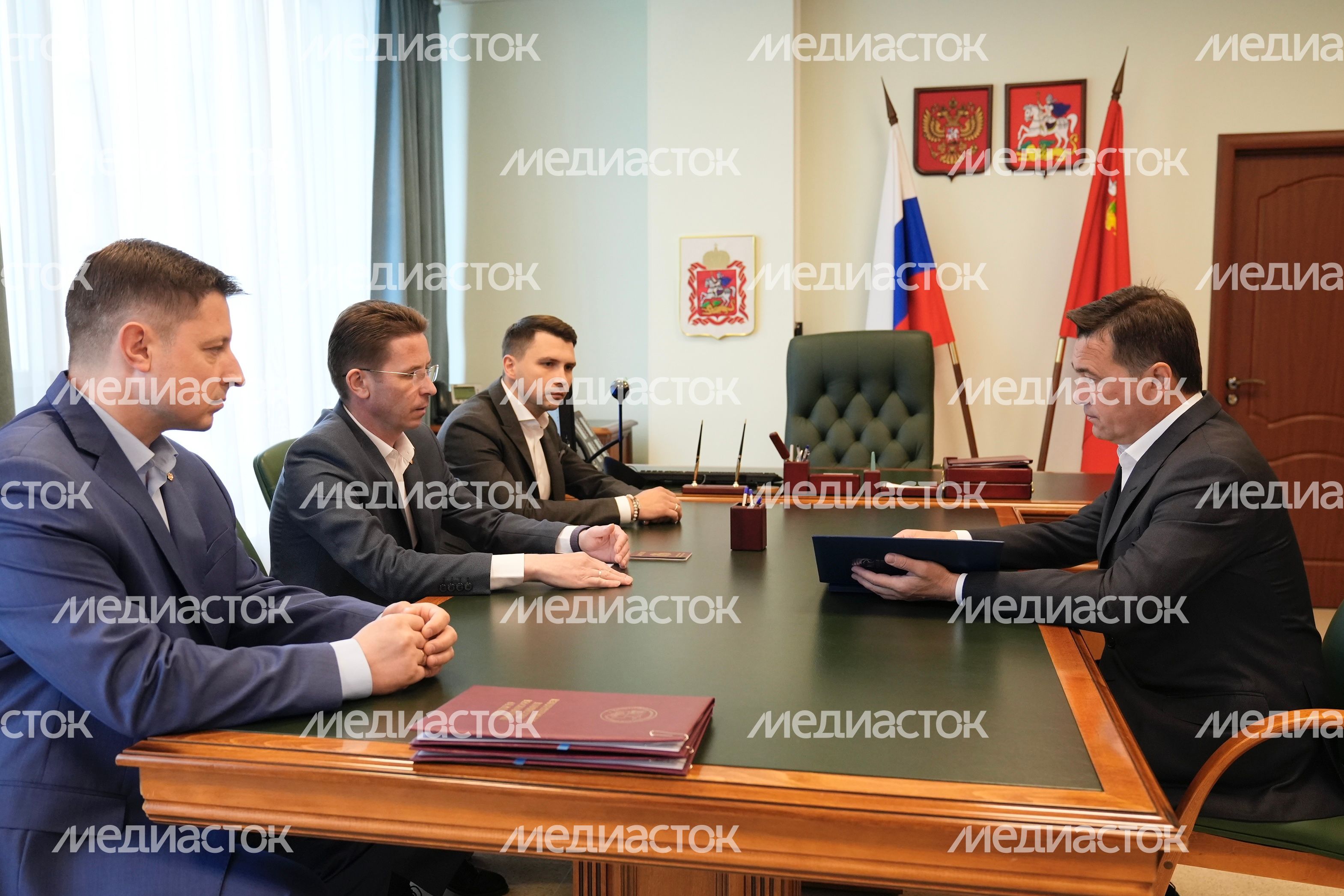 Подача документов Губернатора Андрея Воробьева на участие в выборах