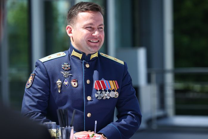 Губернатор поздравил подмосковных школьников, набравших 300 баллов на ЕГЭ