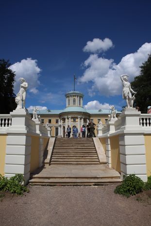 Архангельское