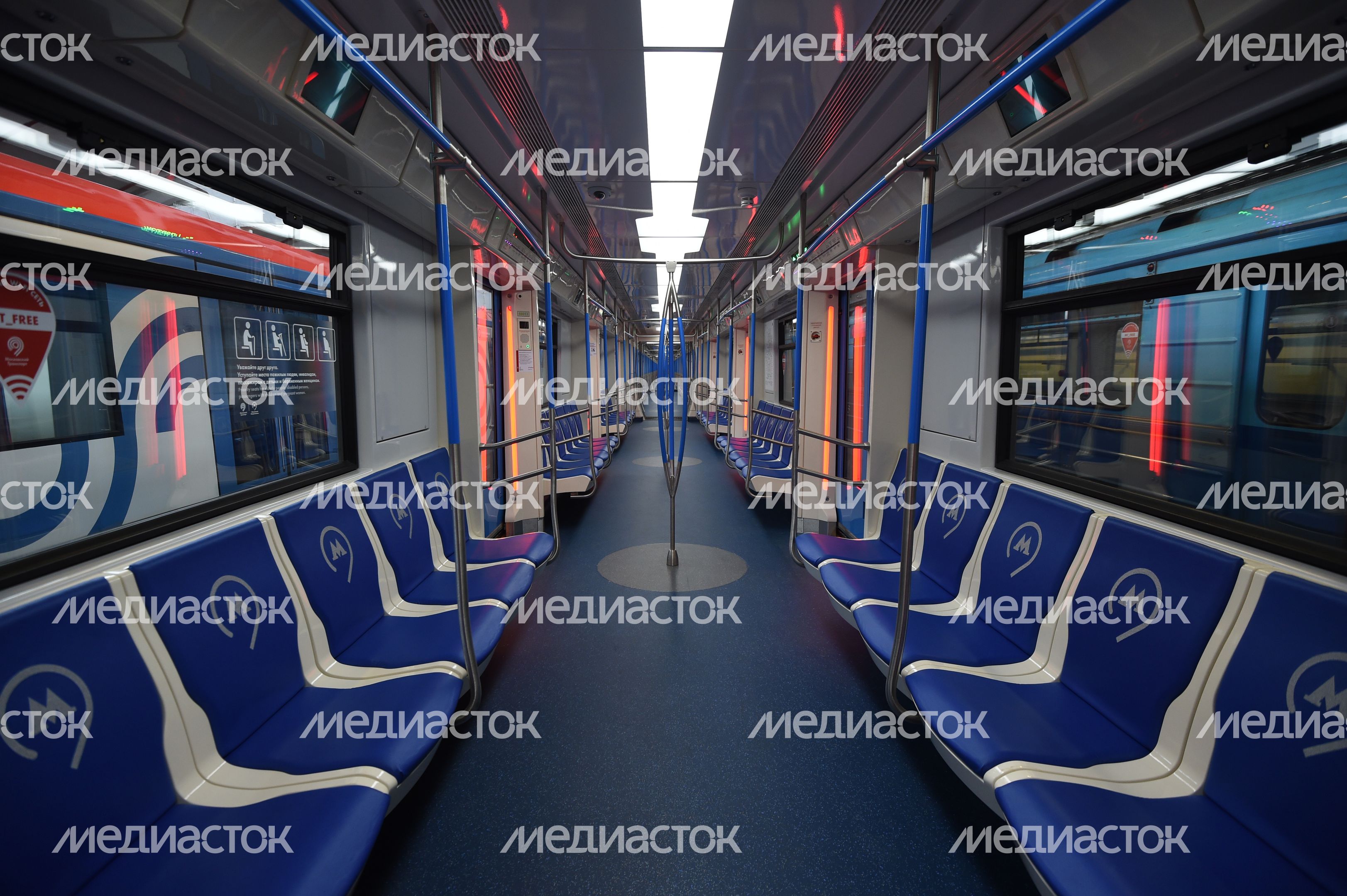 Поезд нового поколения «Москва» запустили в столичном метро