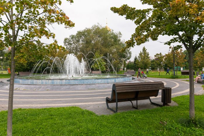 Фонтан в Центральном городском парке Реутова