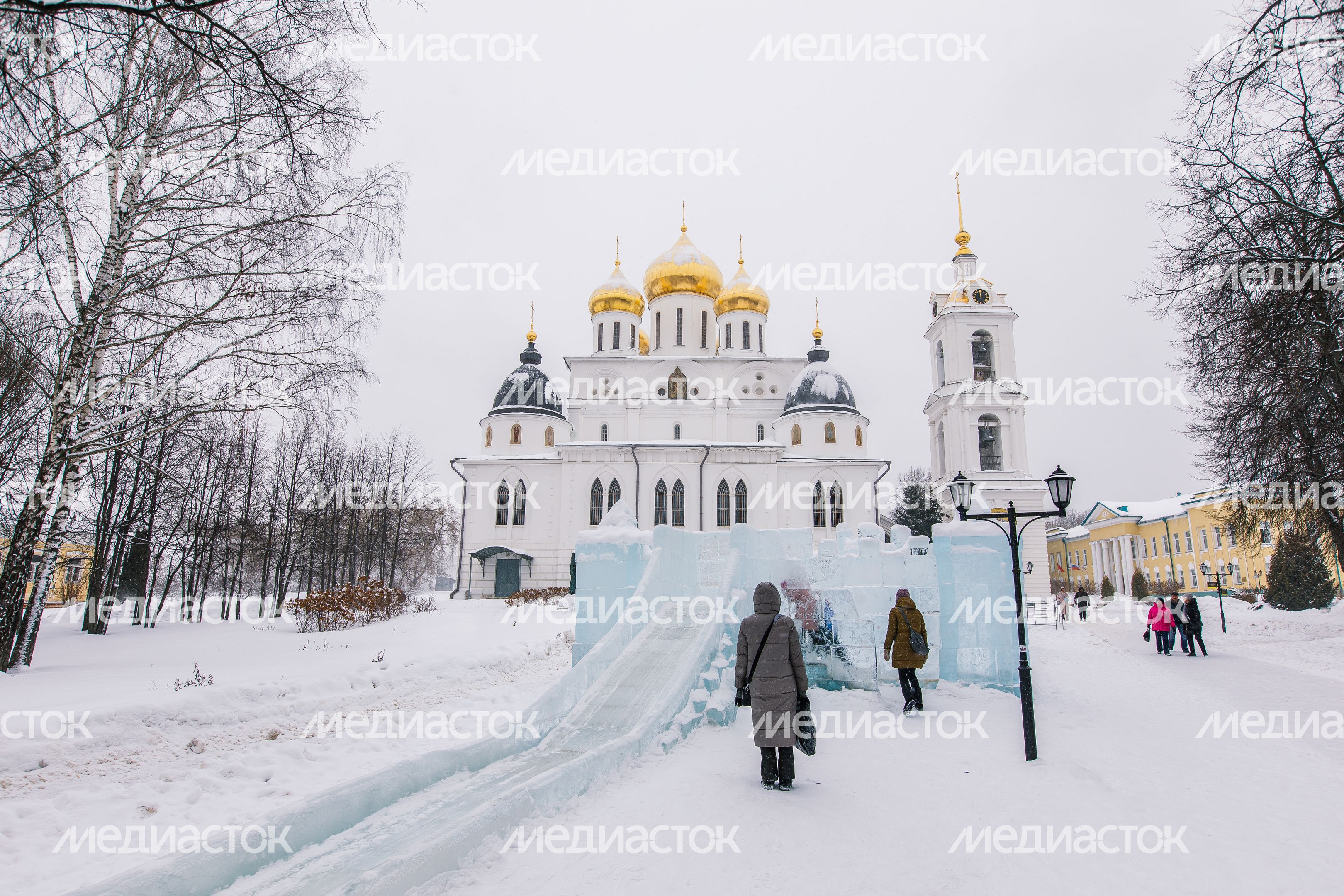 Дмитров. Ледяные скульптуры на Исторической площади Дмитров. Ледяные скульптуры на Исторической площади