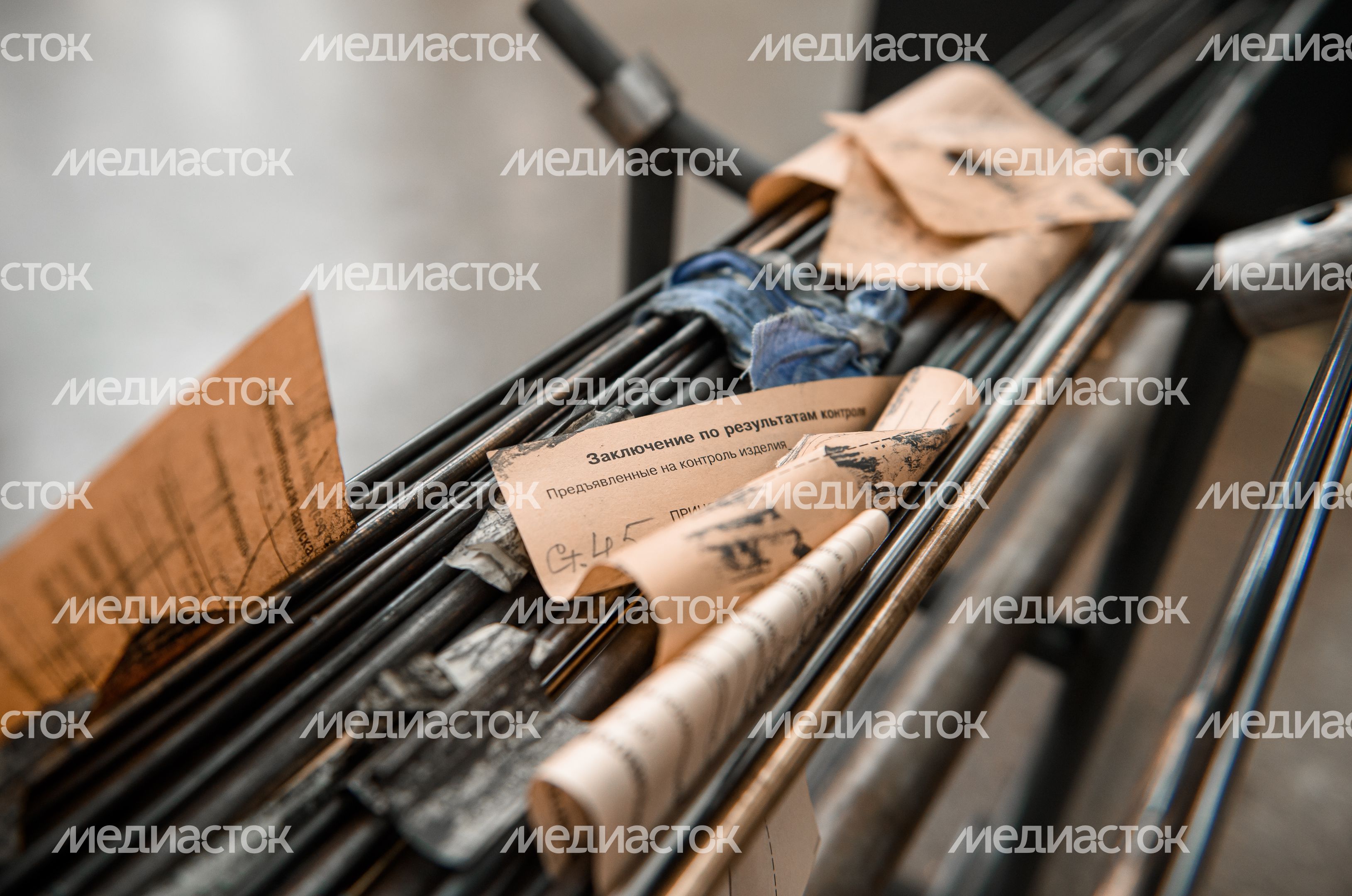 Рабочие моменты завода «Зенит»