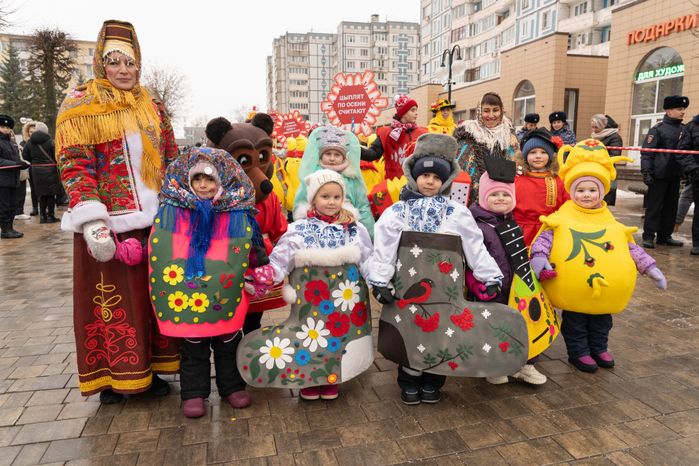 Новогодний уличный карнавал в Клину