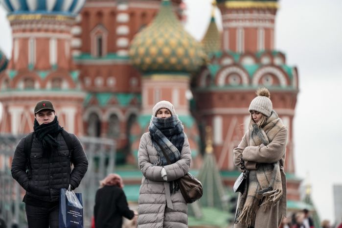 Повседневная жизнь в Москве в период введения ограничительных мер  в связи с ухудшением ситуации с коронавирусом
