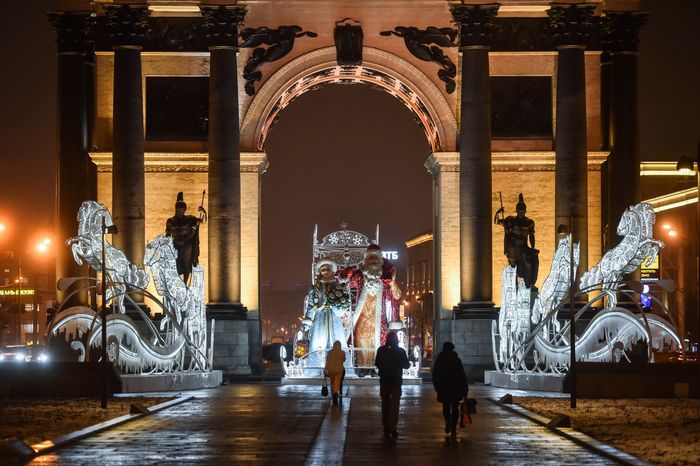 Новогодняя иллюминация в Москве