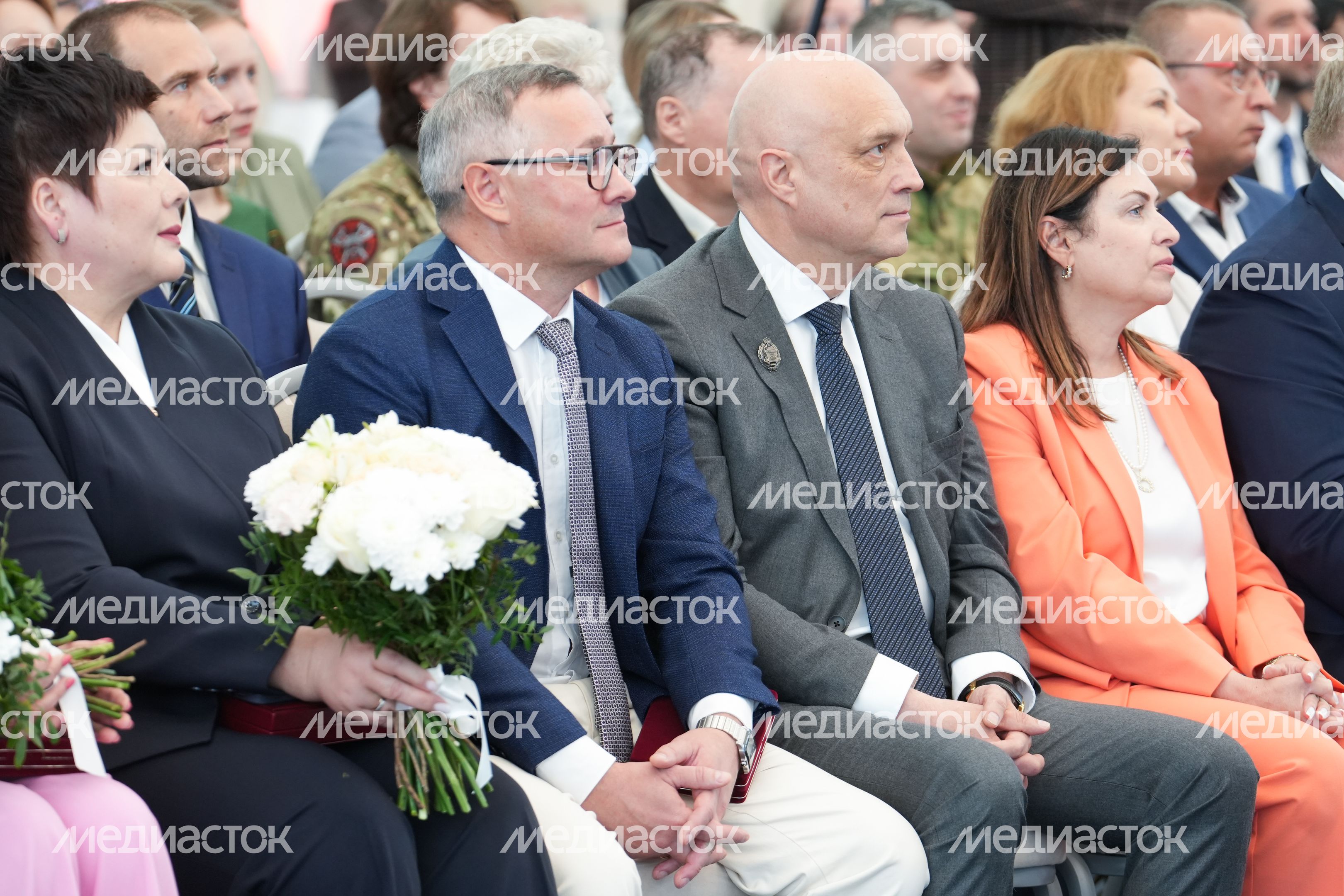 Подмосковных медиков поздравили с профессиональным праздником Подмосковных медиков поздравили с профессиональным праздником