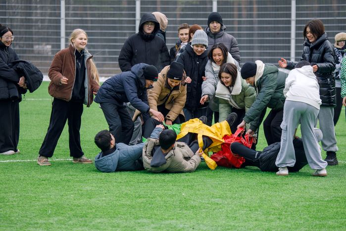 Спортивно-развлекательное мероприятие «Бегущие по снегу» в Кузьминском лесопарке в Котельниках