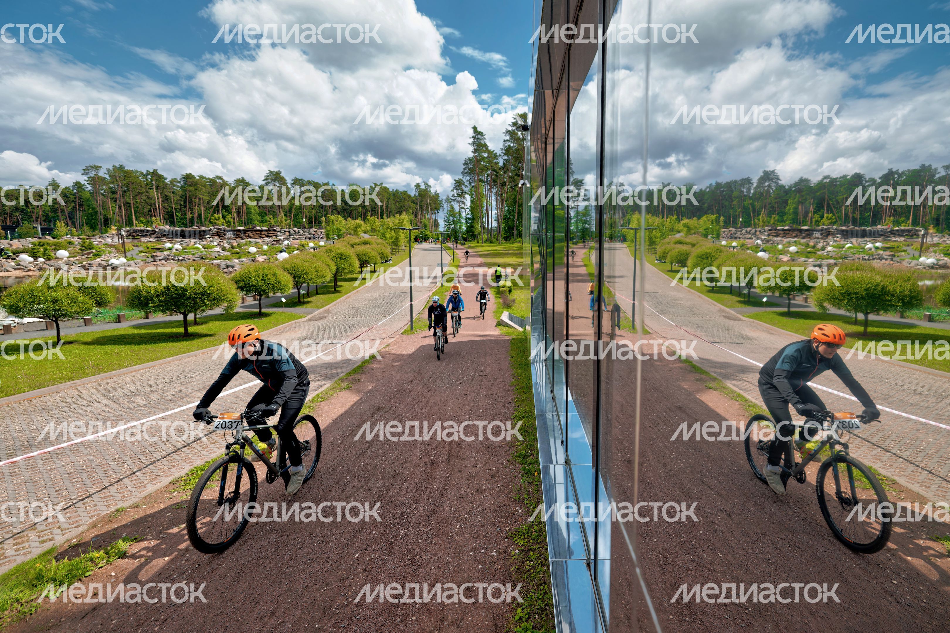 Первый велозаезд серии Gran Fondo Gravel Race в парке Малевича Одинцовского округа Первый велозаезд серии Gran Fondo Gravel Race в парке Малевича Одинцовского округа