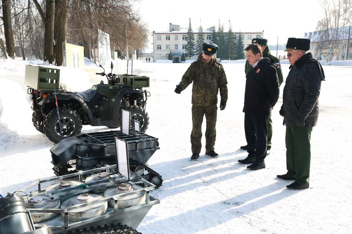 Андрей Воробьев поздравил военнослужащих 45-й отдельной гвардейской инженерной бригады