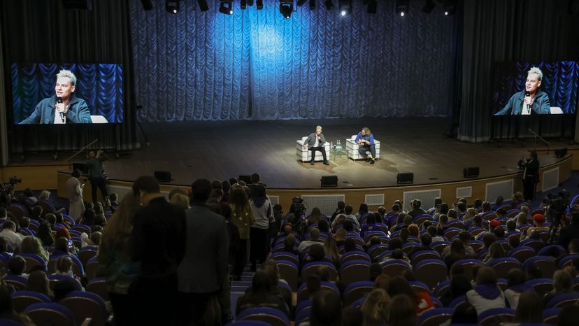 Shaman ответил на вопросы подмосковной молодежи в рамках проекта "Мы будущее. Сила смыслов"