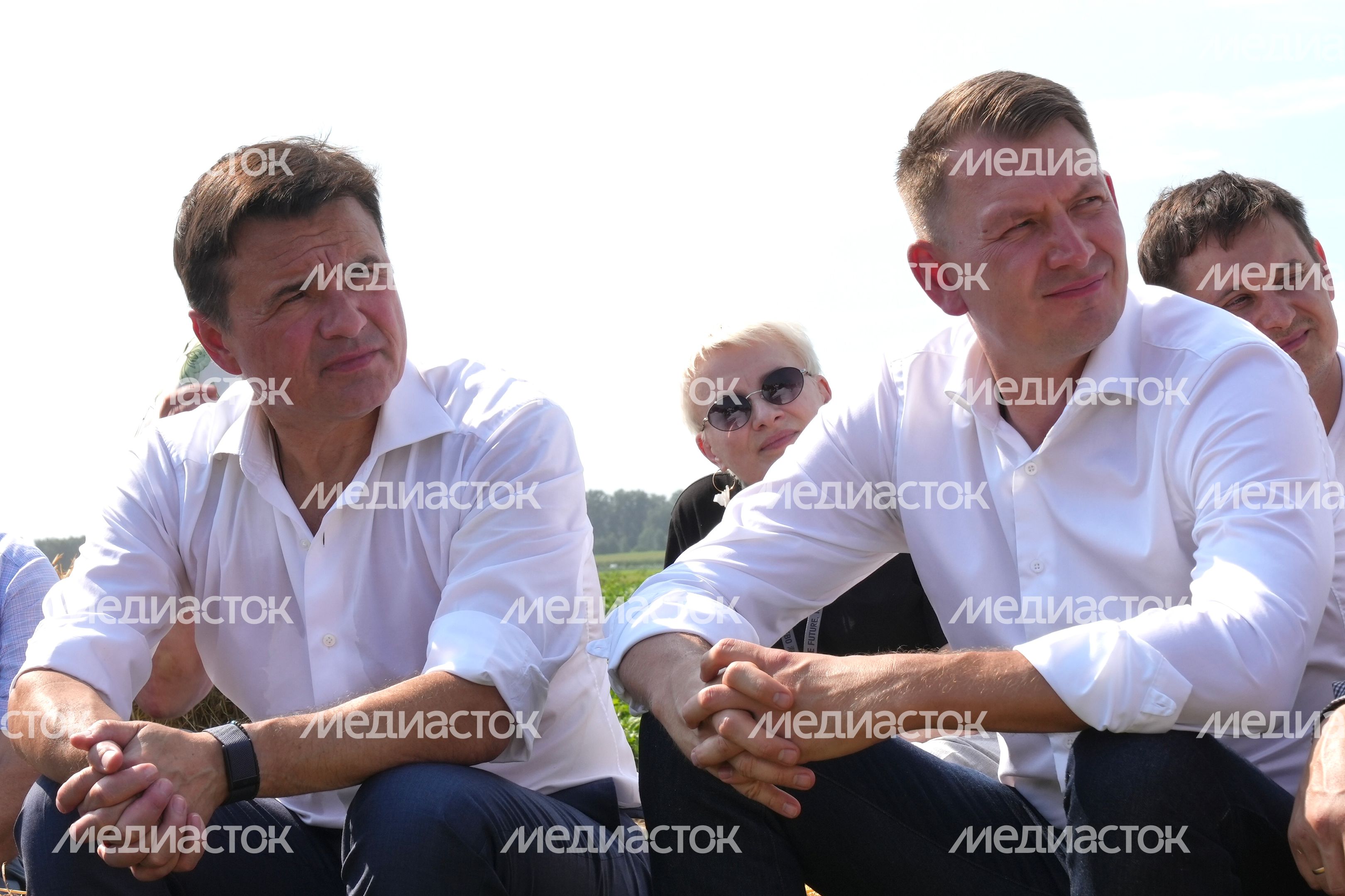 Андрей Воробьев посетил агропромышленную выставку "День поля Московской области"