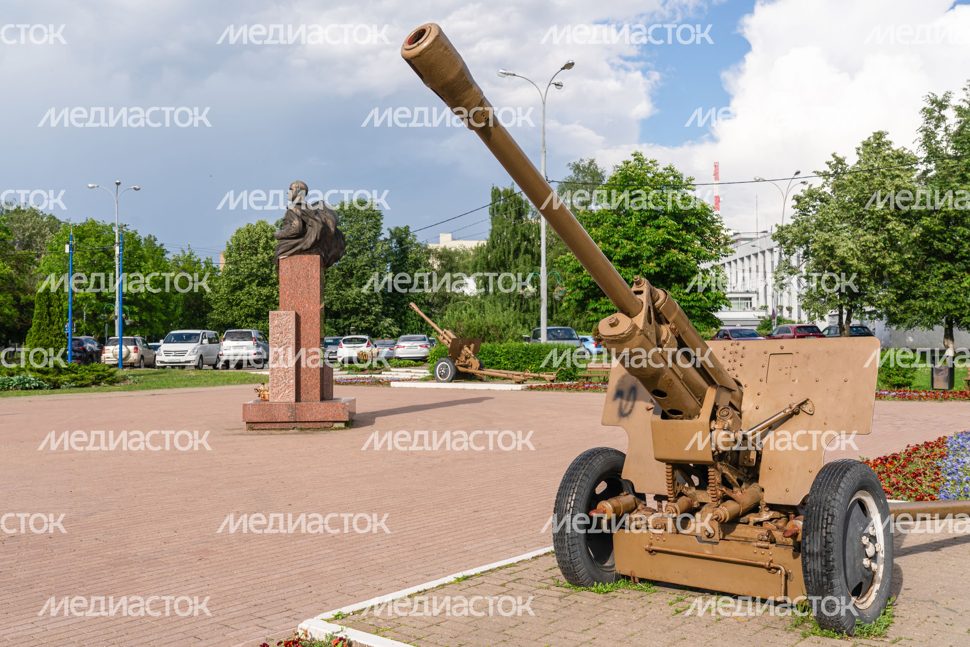 Памятник Г. К. Жукову в Одинцово Памятник Г. К. Жукову в Одинцово