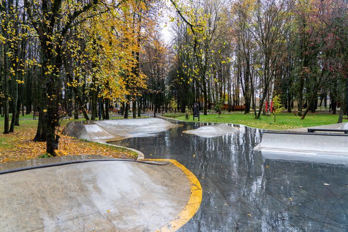 Городской парк «Гучково» в Дедовске осенью