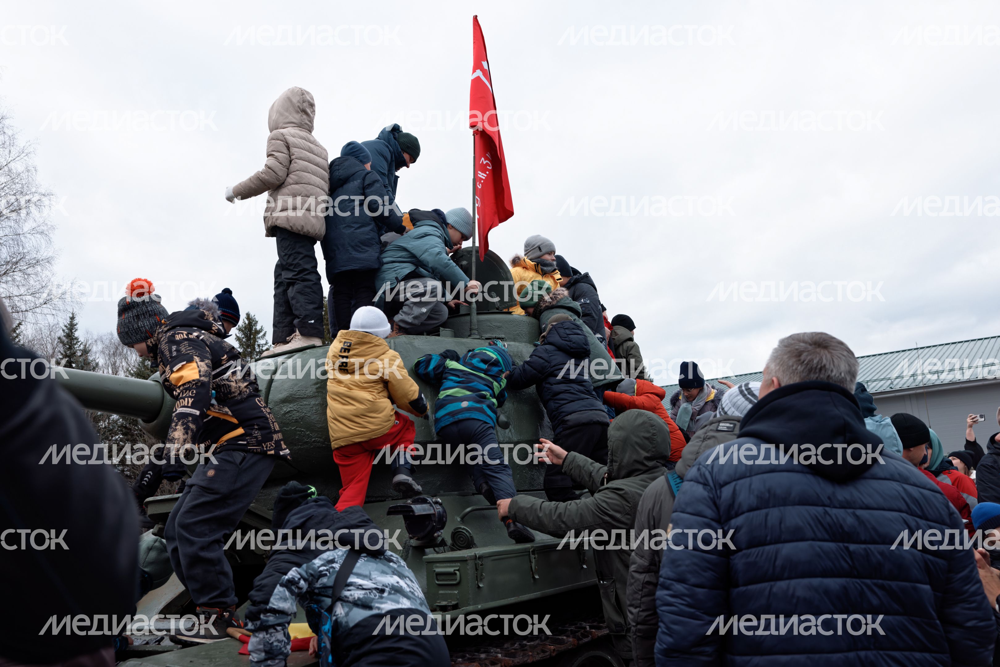 10-летие Центрального парка «Патриот» в танковом музее 10-летие Центрального парка «Патриот» в танковом музее