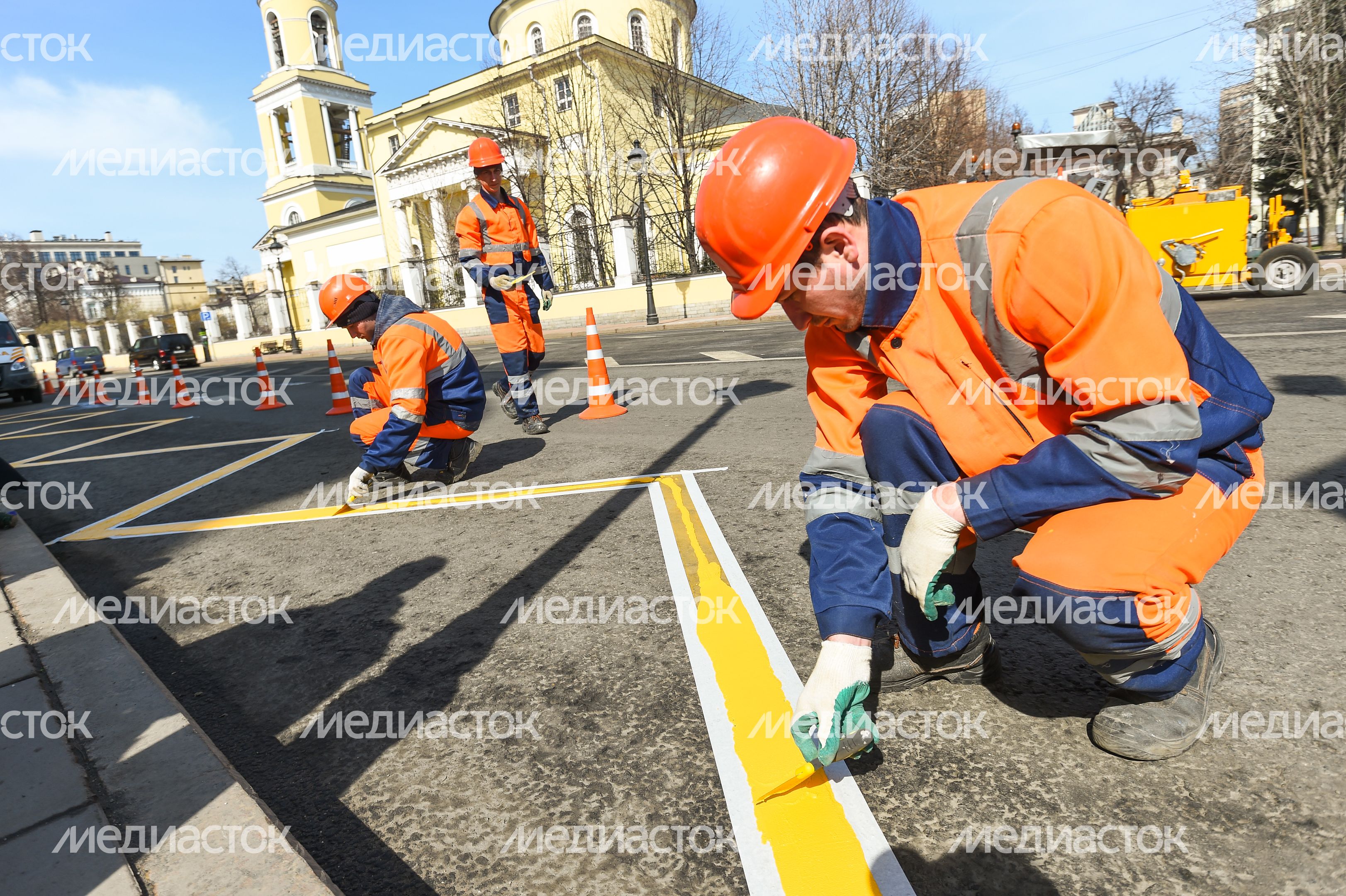 Нанесение дорожной разметки в Москве Нанесение дорожной разметки в Москве
