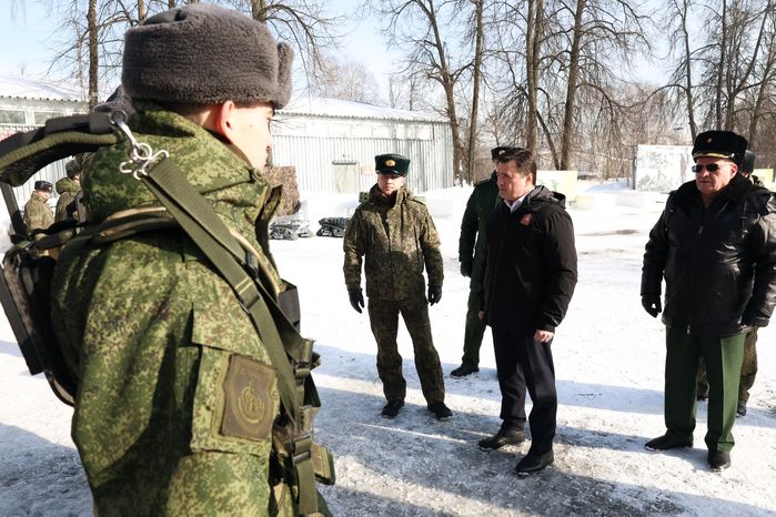 Андрей Воробьев поздравил военнослужащих 45-й отдельной гвардейской инженерной бригады