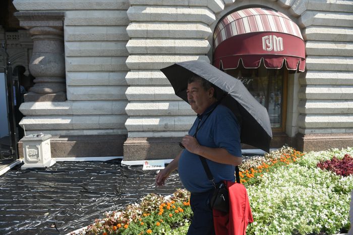 Юбилейный фестиваль цветов в ГУМе в Москве