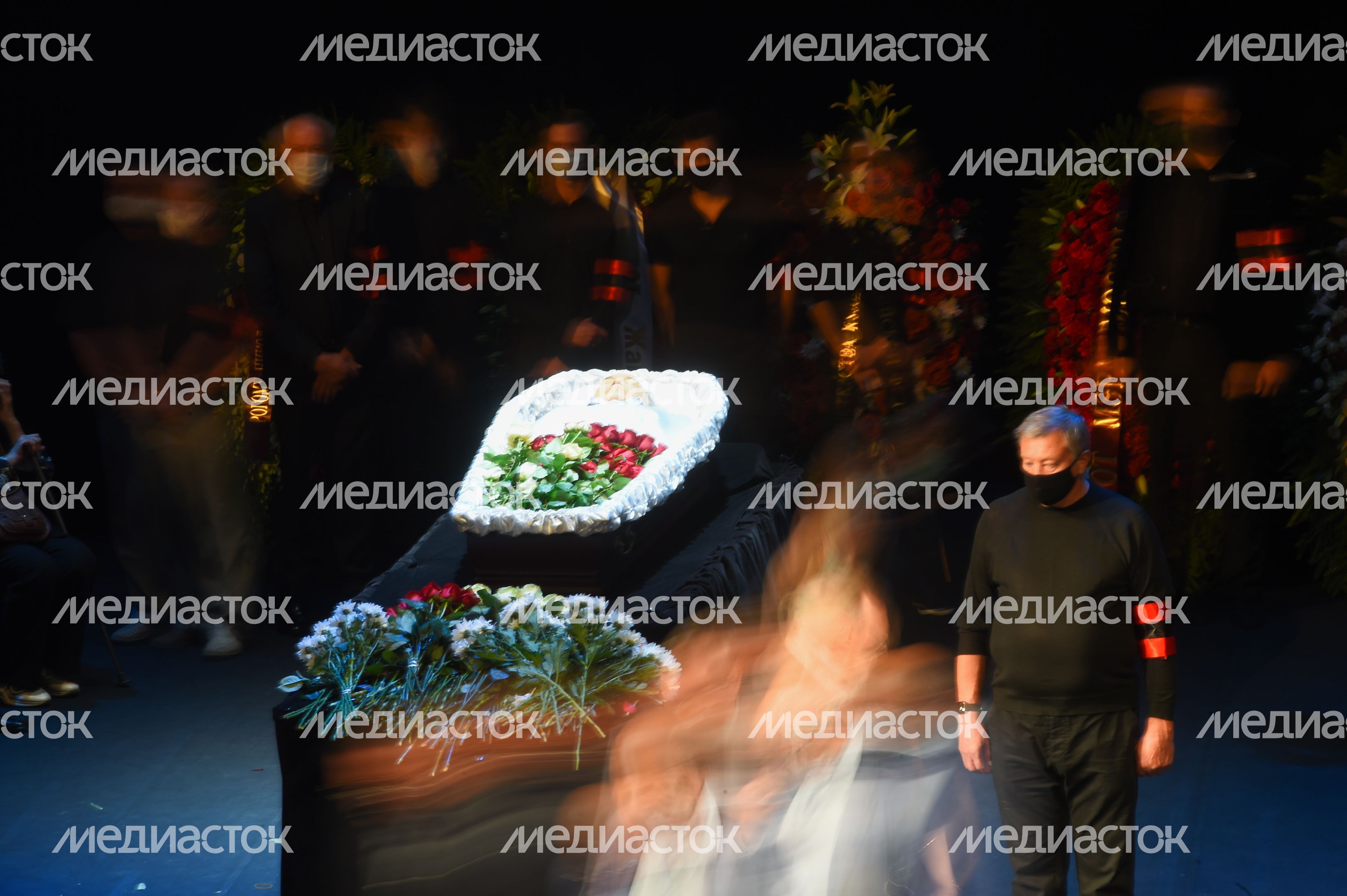 Церемония прощания с Николаем Губенко