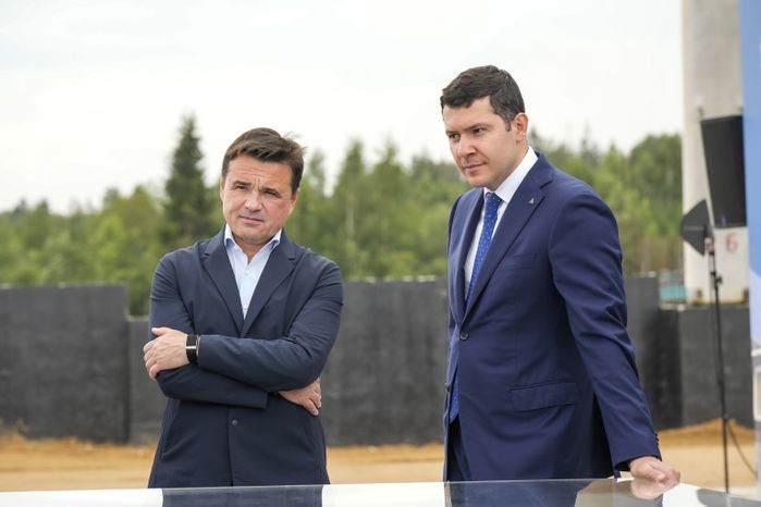 Андрей Воробьев и Антон Алиханов дали старт строительству трех государственных индустриальных парков