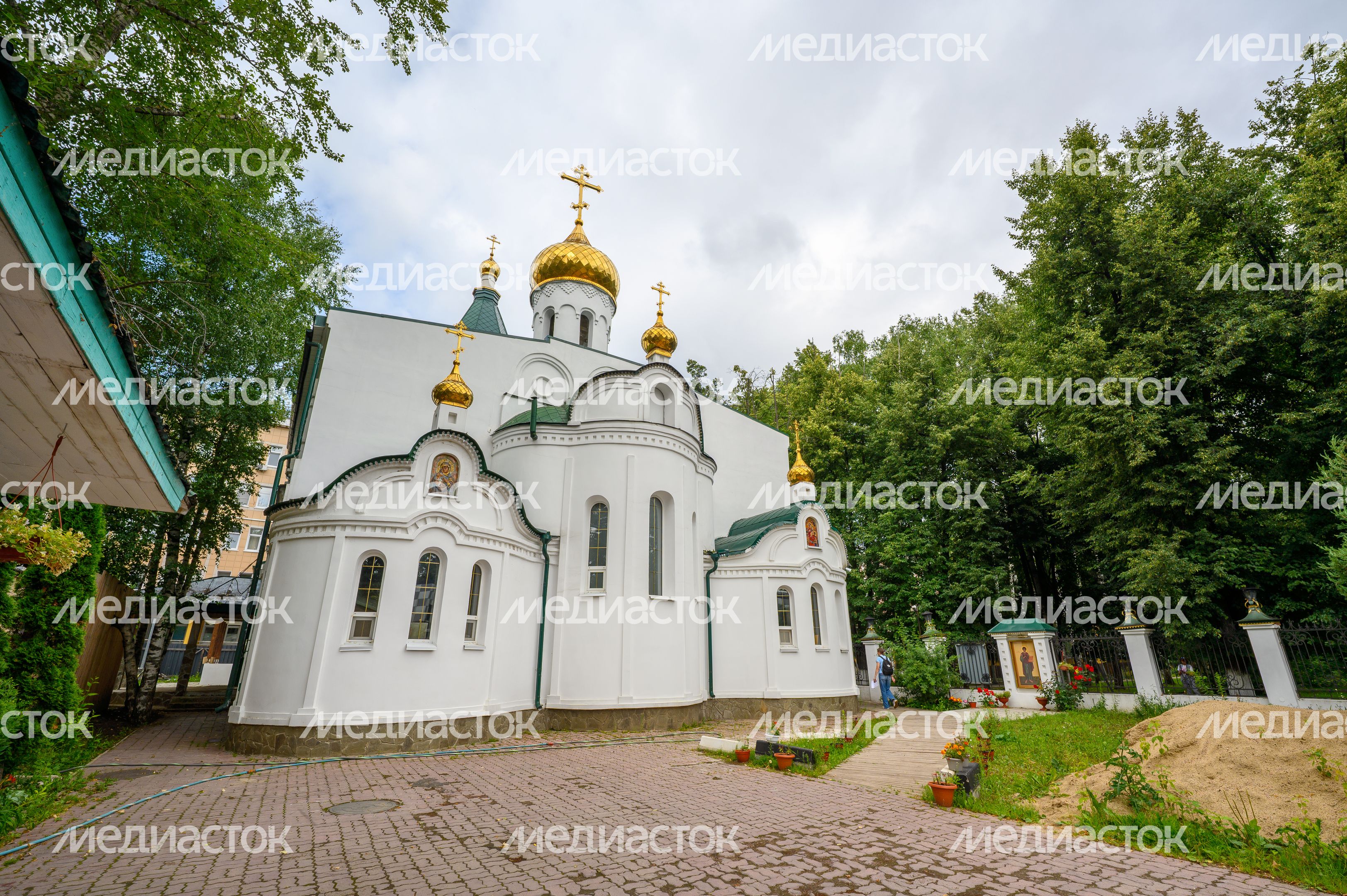 Храм Пантелеймона Целителя на территории Центральной районной больницы в Пушкино