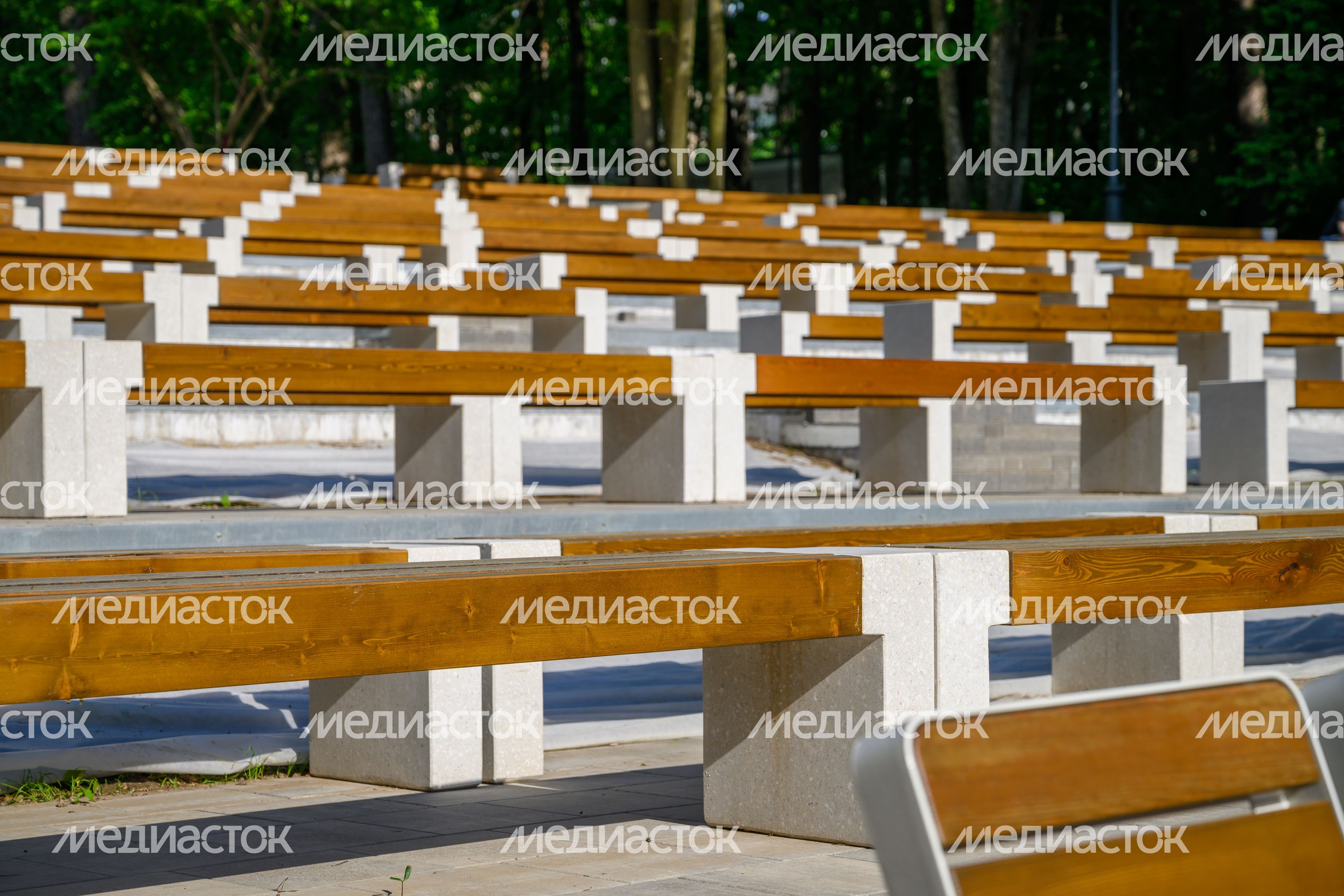 Зеленый театр в Красногорском городском парке после благоустройства Зеленый театр в Красногорском городском парке после благоустройства