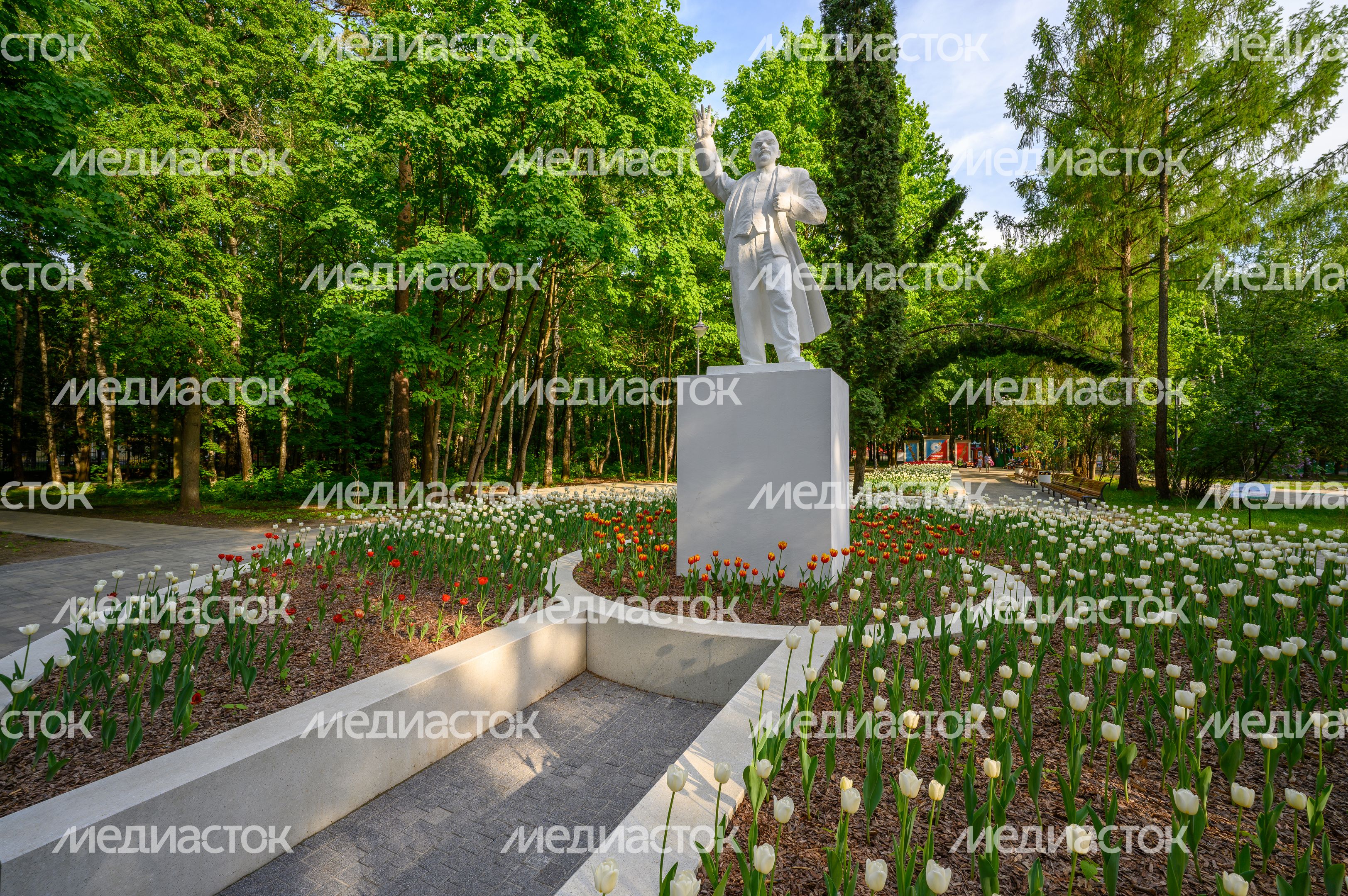 Памятник В.И. Ленину в Красногорском городском парке Памятник В.И. Ленину в Красногорском городском парке