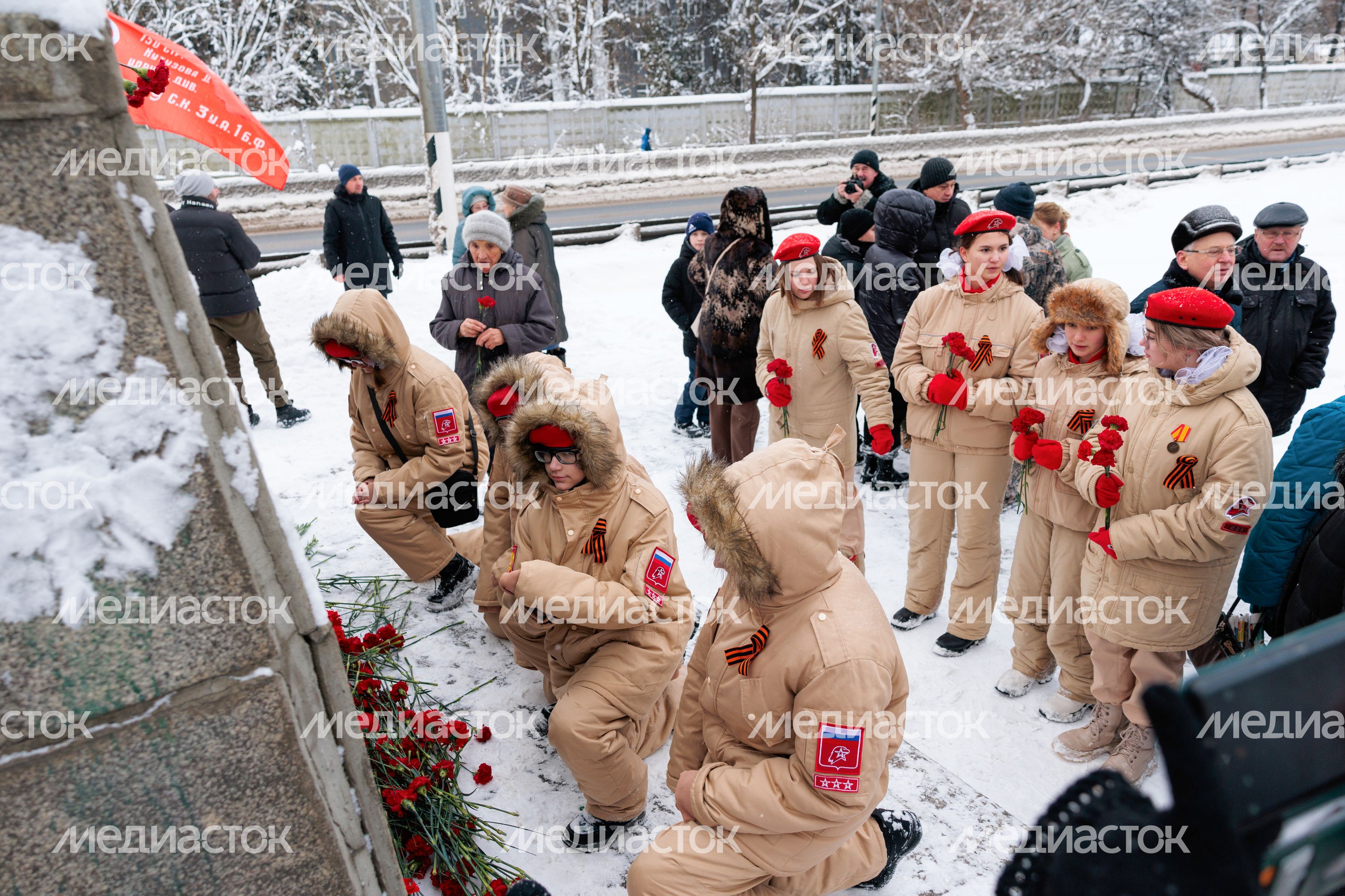 Военно-историческая реконструкция "Бои под Клином" Военно-историческая реконструкция "Бои под Клином"