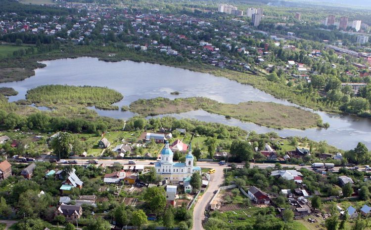 Вид на озеро Киово в Лобне