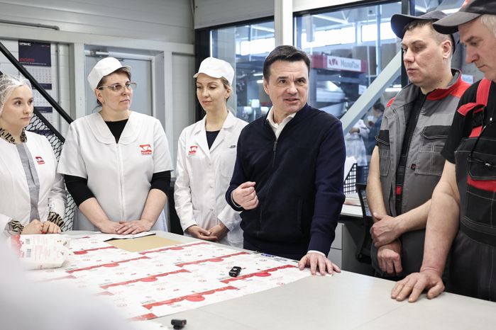 Андрей Воробьев посетил запуск производства упаковки для пищевой продукции в Чехове