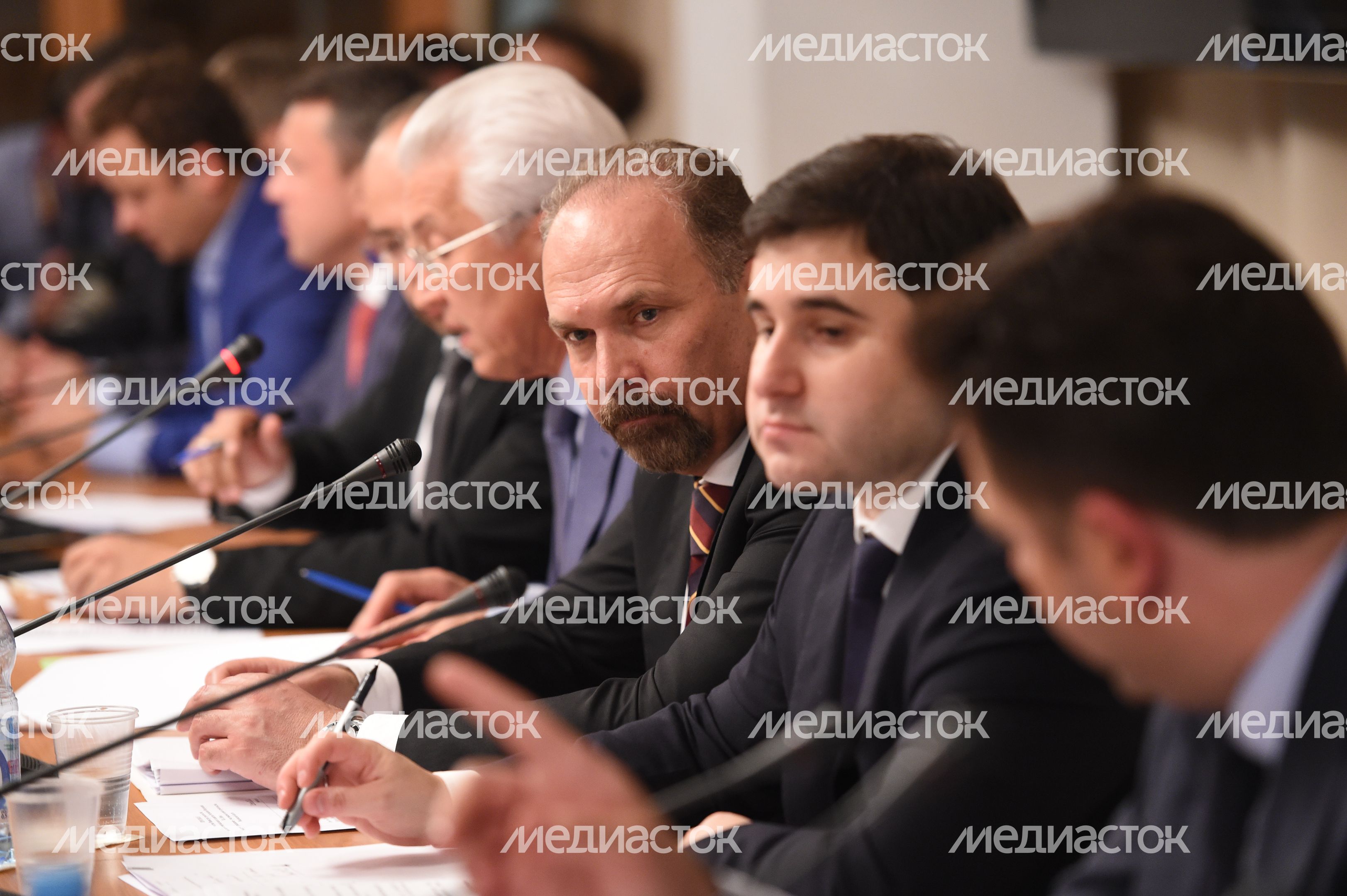 Властей Подмосковья попросили согласовать с дольщиками дорожную карту по решению проблем