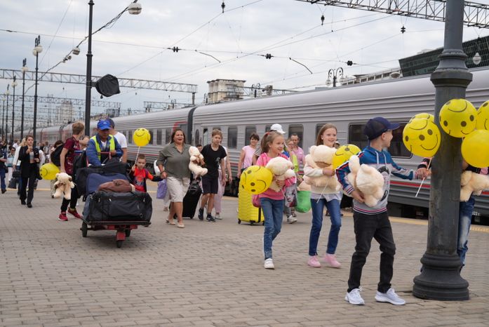 Семья из Подмосковья взяла под опеку 9 детей из ДНР