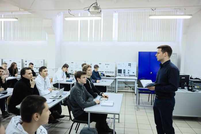 Посещение Губернатором Павлово-Посадского Техникума