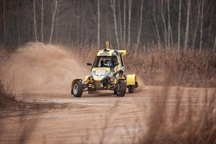 Гонки по кроссу на автомобилях и багги на Кубок Kramar Motorsport в Раменском округе