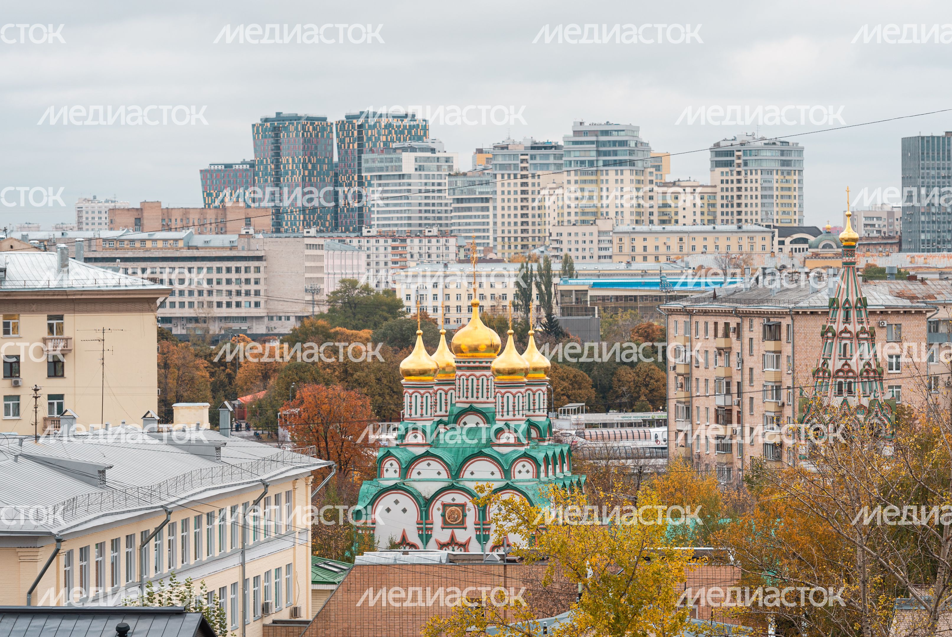 Из Марселя в Москву: вернуться в Россию после трехсот жалоб на Париж Из Марселя в Москву: вернуться в Россию после трехсот жалоб на Париж