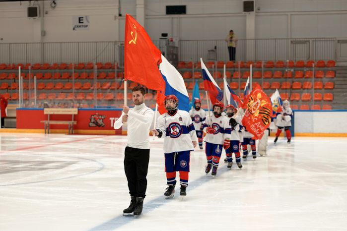 Хоккейный матч ко Дню Победы в Красногорске