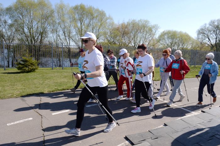 Скандинавская ходьба в конькобежном центре «Коломна»