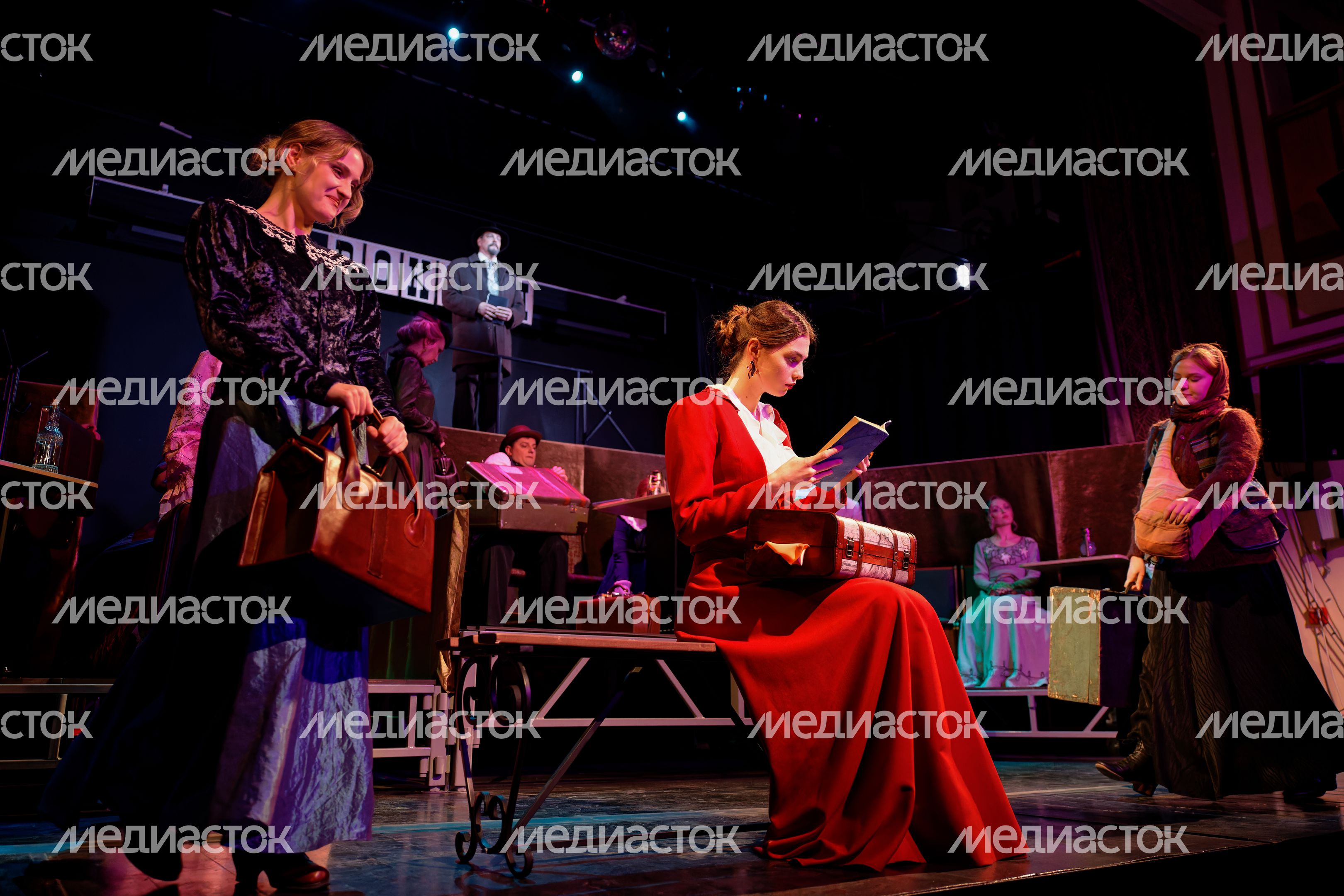 Премьера спектакля «Багаж» от ММДТ «Крылья» в Театральном центре «Жаворонки» Одинцовского округа Премьера спектакля «Багаж» от ММДТ «Крылья» в Театральном центре «Жаворонки» Одинцовского округа