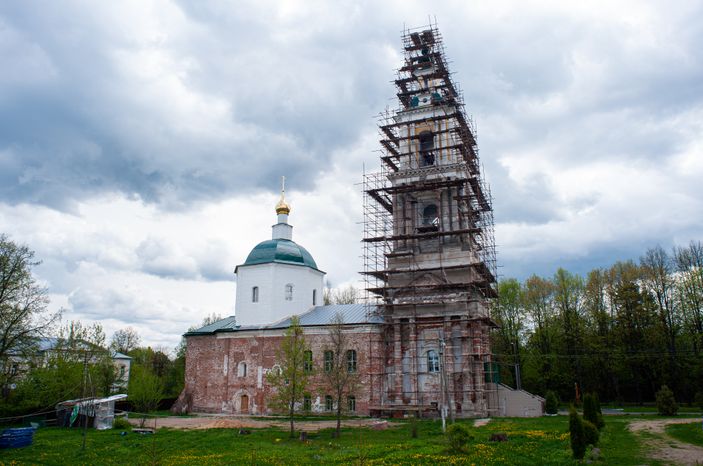 Весенние виды города Верея