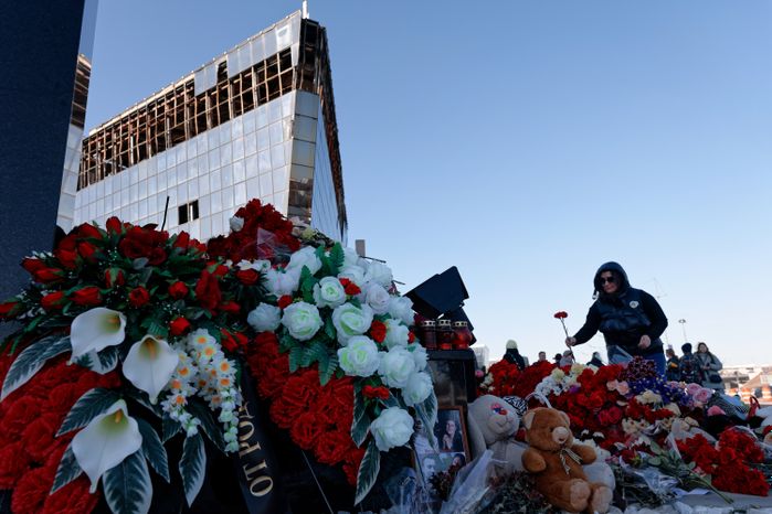 Мемориал в память о жертвах теракта в «Крокус Сити Холле» в Красногорске