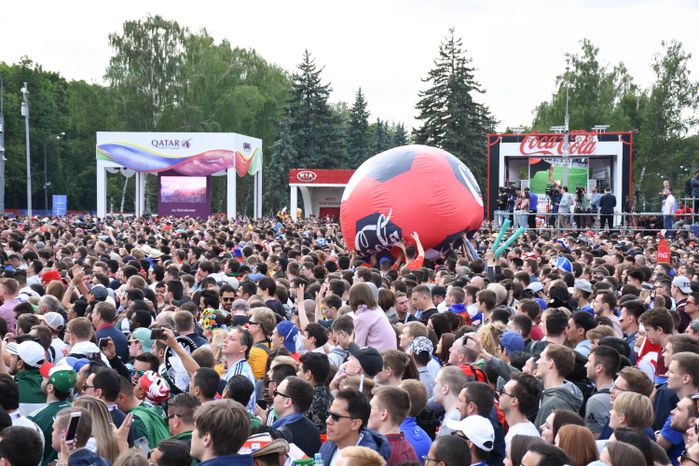 Открытие Чемпионата мира по футболу в Москве на Воробьёвых горах