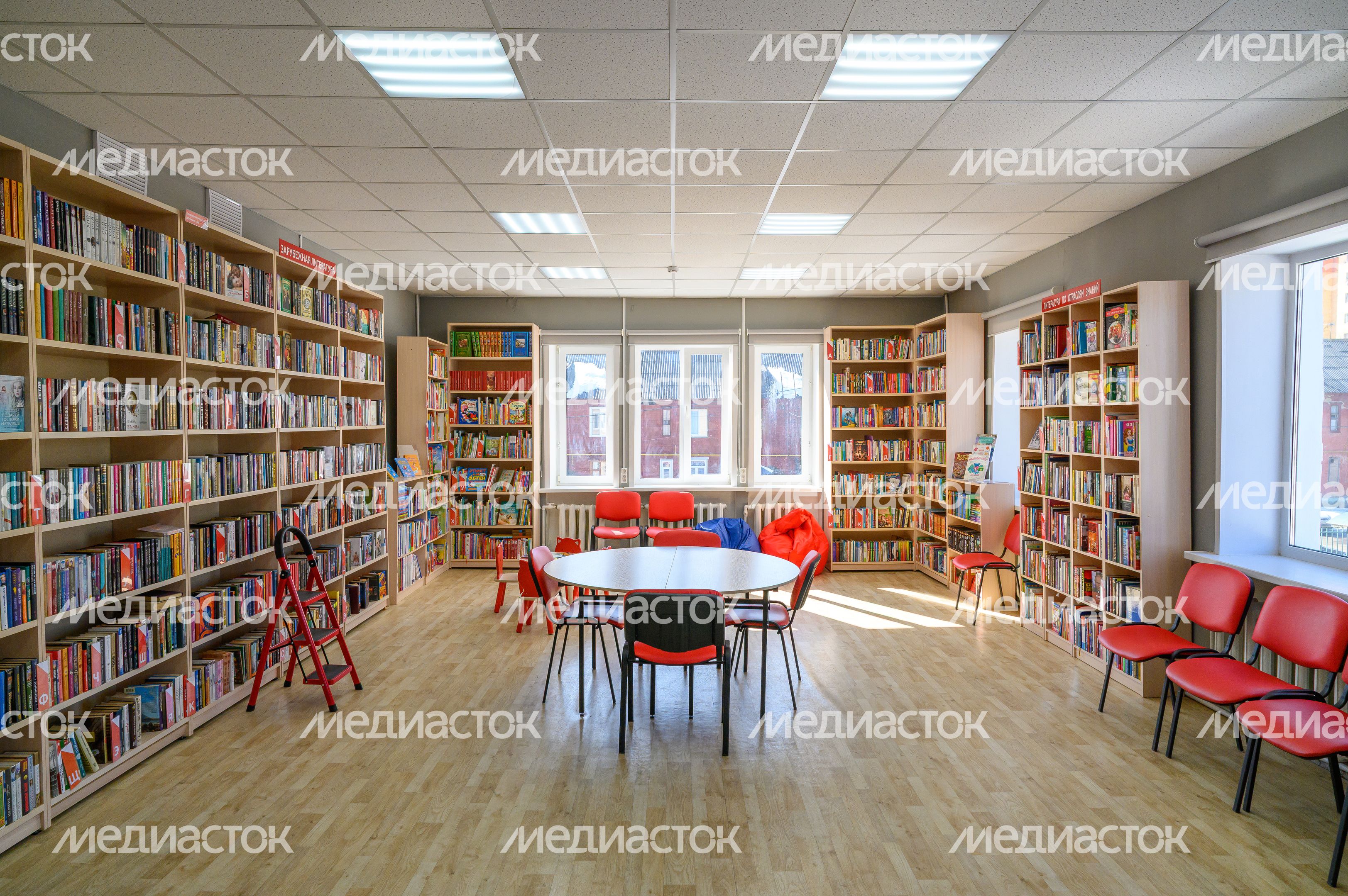 Библиотека в культурно-спортивном комплексе «Мальцево» поселка Краснознаменский округа Щелково после капремонта Библиотека в культурно-спортивном комплексе «Мальцево» поселка Краснознаменский округа Щелково после капремонта